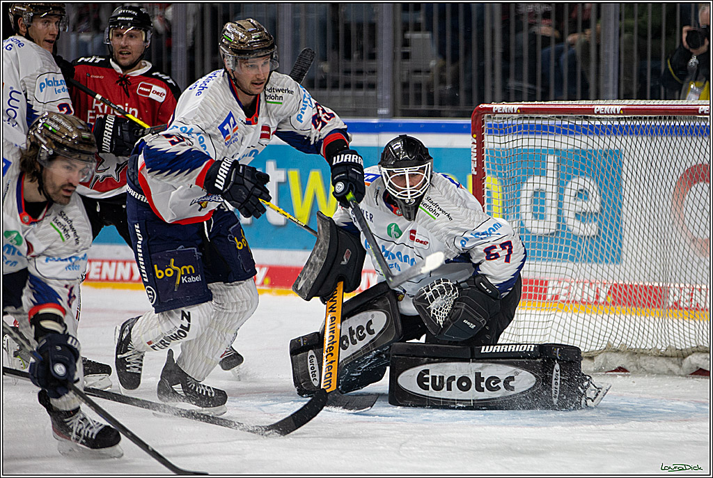 PENNY DEL;  Koelner Haie - Iserlohn Roosters; Koeln, 01.03.2022